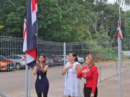 Con el iza de la Bandera y presentaciones artísticas inició la Dirección Regional del MEP en Pérez Zeledón el mes patrio