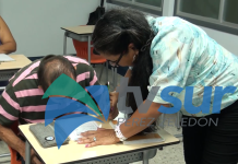 Adultos retoman sus estudios para cumplir el sueño de graduarse en la Escuela IDA Jorón