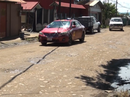 Los huecos abundan en la calle de Dora Obando, ¿qué dicen en la Municipalidad?